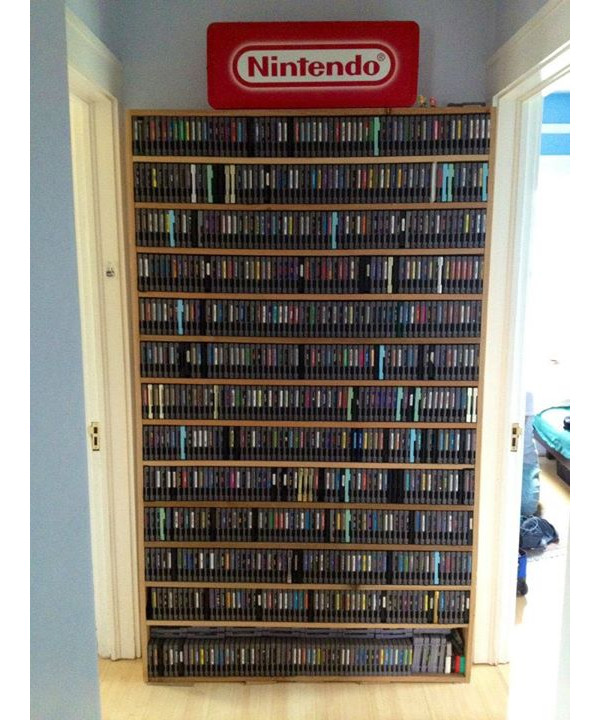 Coleção com 800 cartuchos de NES